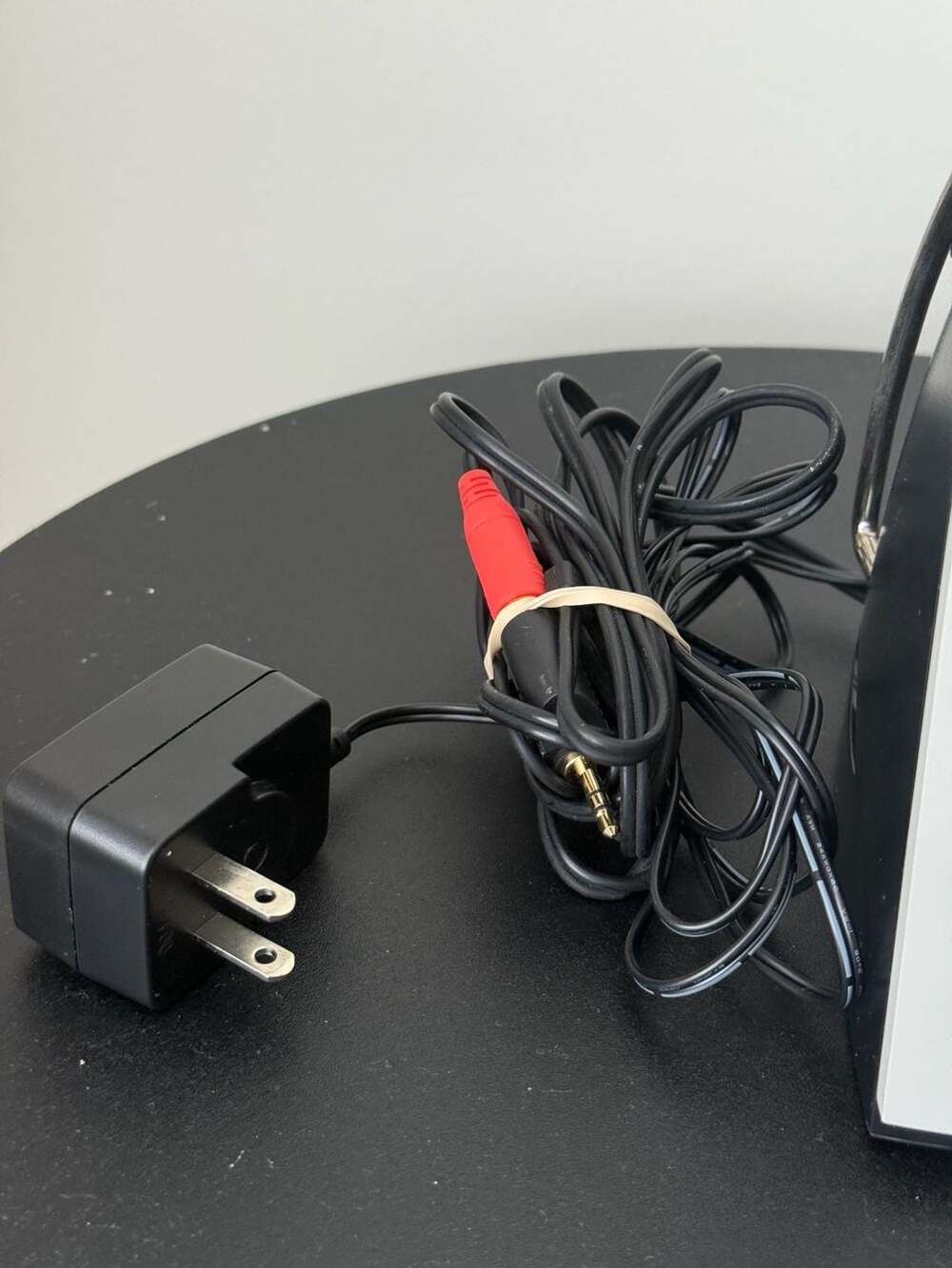 Sennheiser TR120 Transmitter Charging Dock - Picture 3 of 3
